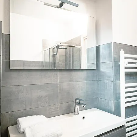 Giovio41-a Due Passi Dal Centro Apartman