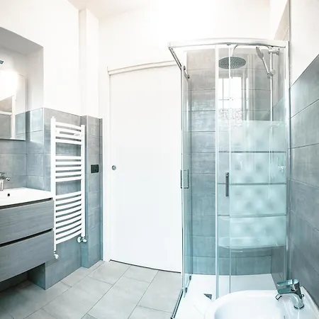 Giovio41-a Due Passi Dal Centro Apartman